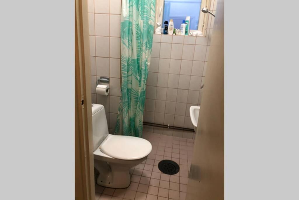 トゥルクYksioe 1 Km Jokirannasta Foeriltae/ 2 Km Toriltaアパートメント エクステリア 写真